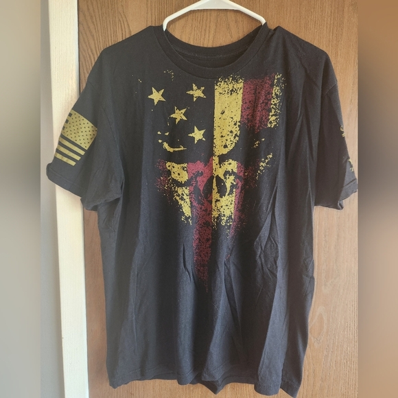 Grunt Style Black T-Shirt with Distressed Flag Graphic - Picture 1 of 3